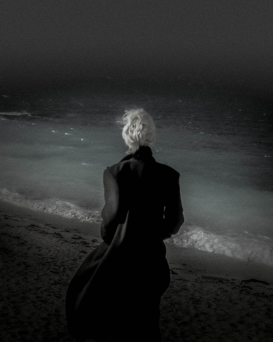 Photograph from L'ETRANGER