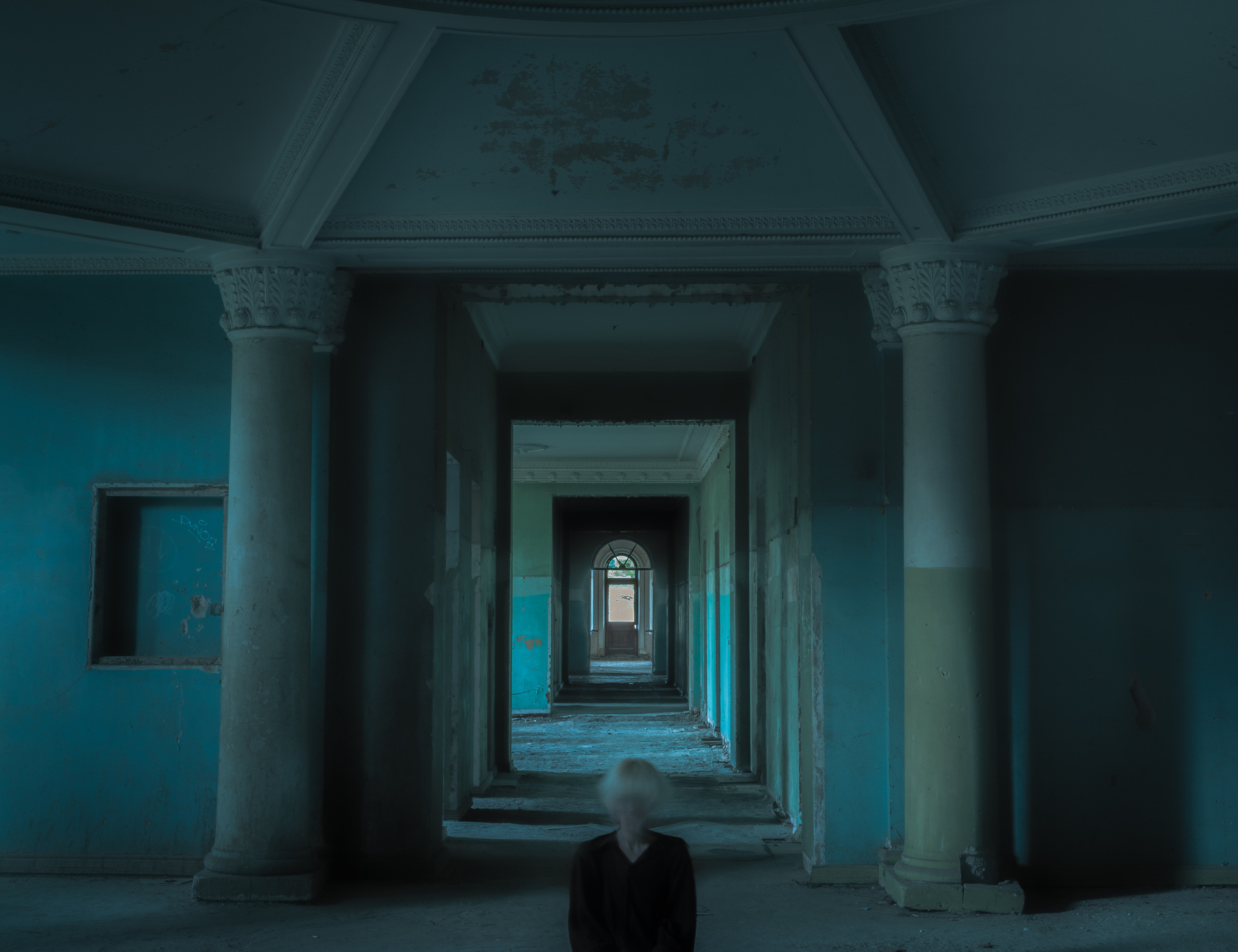 Photograph from L'ETRANGER