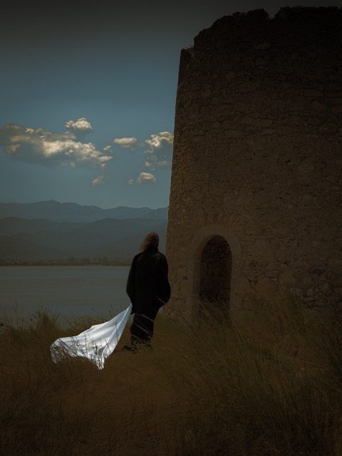 Photograph from THEORIA
